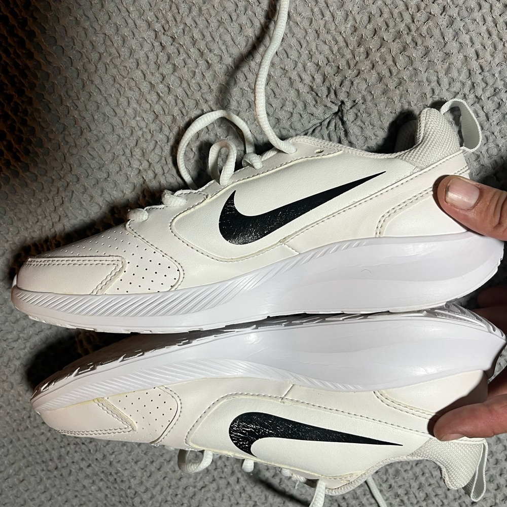 Women’s Nike running shoes size 5